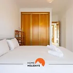 #118 2br Nearby